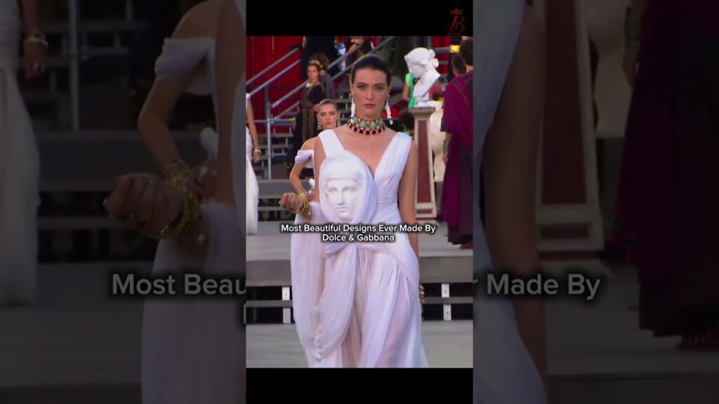 #model #fashion #beauty #rampwalk #bikini #cute #dress #pretty #ytshorts #style #celebrityfashion