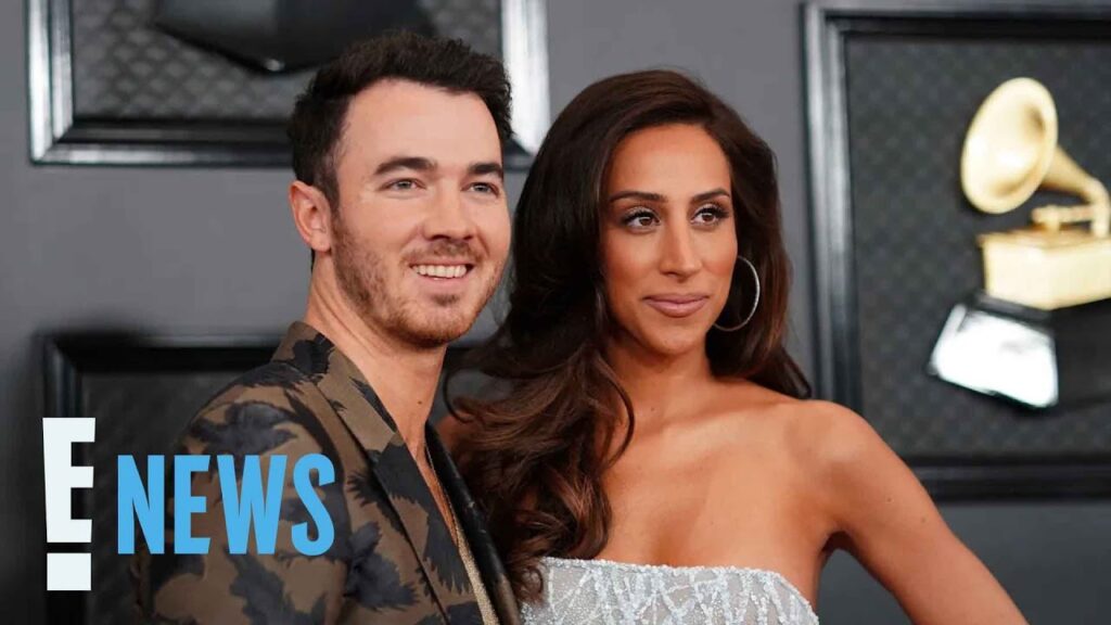 Kevin Jonas’ First Solo Performance Brings Danielle Jonas to Tears | E! News