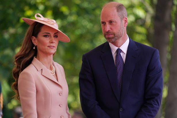 WINDSOR, ENGLAND - JULY 8: Catherine, Princess of Wales and Prince William, Prince of Wales welcome French President Emmanuel Macron and his wife Brigitte Macron (not pictured) to Windsor Castle on July 8, 2025 in Windsor, England. President Emmanuel Macron and Mrs Brigitte Macron visit the UK in the first visit State Visit made by France in 17 years. They are staying at Windsor Castle, hosted by King Charles III and Queen Camilla, and a banquet will be held there in their honour. The Macrons will visit Imperial College, and the President will address Parliament during his stay.  (Photo by Alberto Pezzali - WPA Pool/Getty Images)