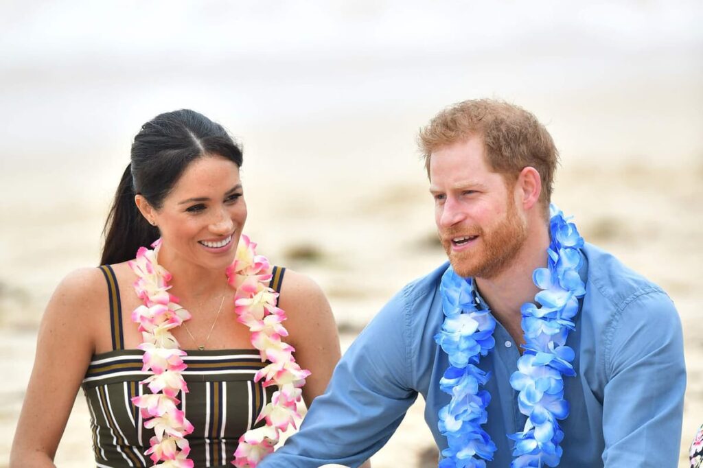 ‘What a man’: Harry shows off surfing skills in video posted by Meghan – London Evening Standard ‘What a man’: Harry shows off surfing skills in video posted by Meghan - London Evening Standard