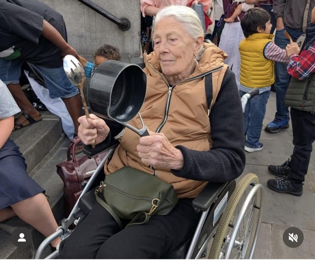 Vanessa Redgrave(88 years old) partakes in a protest for Gaza outside Lambeth town hall