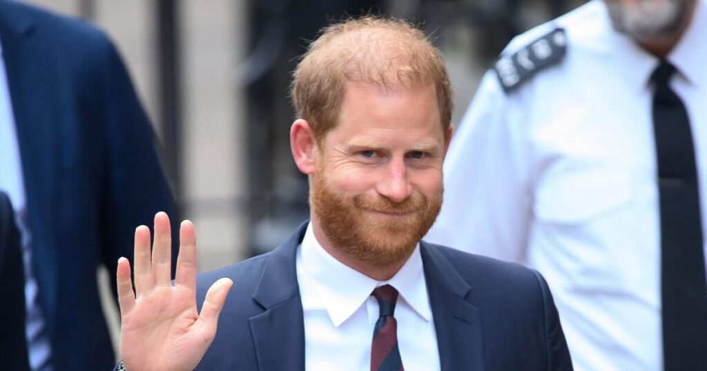 Prince Harry urged to do one thing to end the Royal Family feud – Royals – News Prince Harry urged to do one thing to end the Royal Family feud - Royals - News