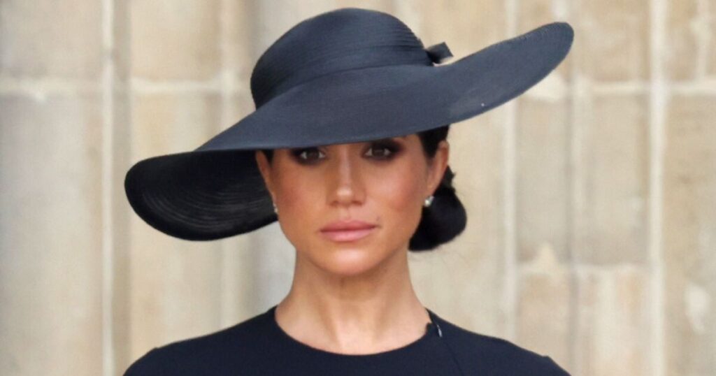 Moment Meghan proved she wasn't going to follow royal rules - Celebrity News - Entertainment