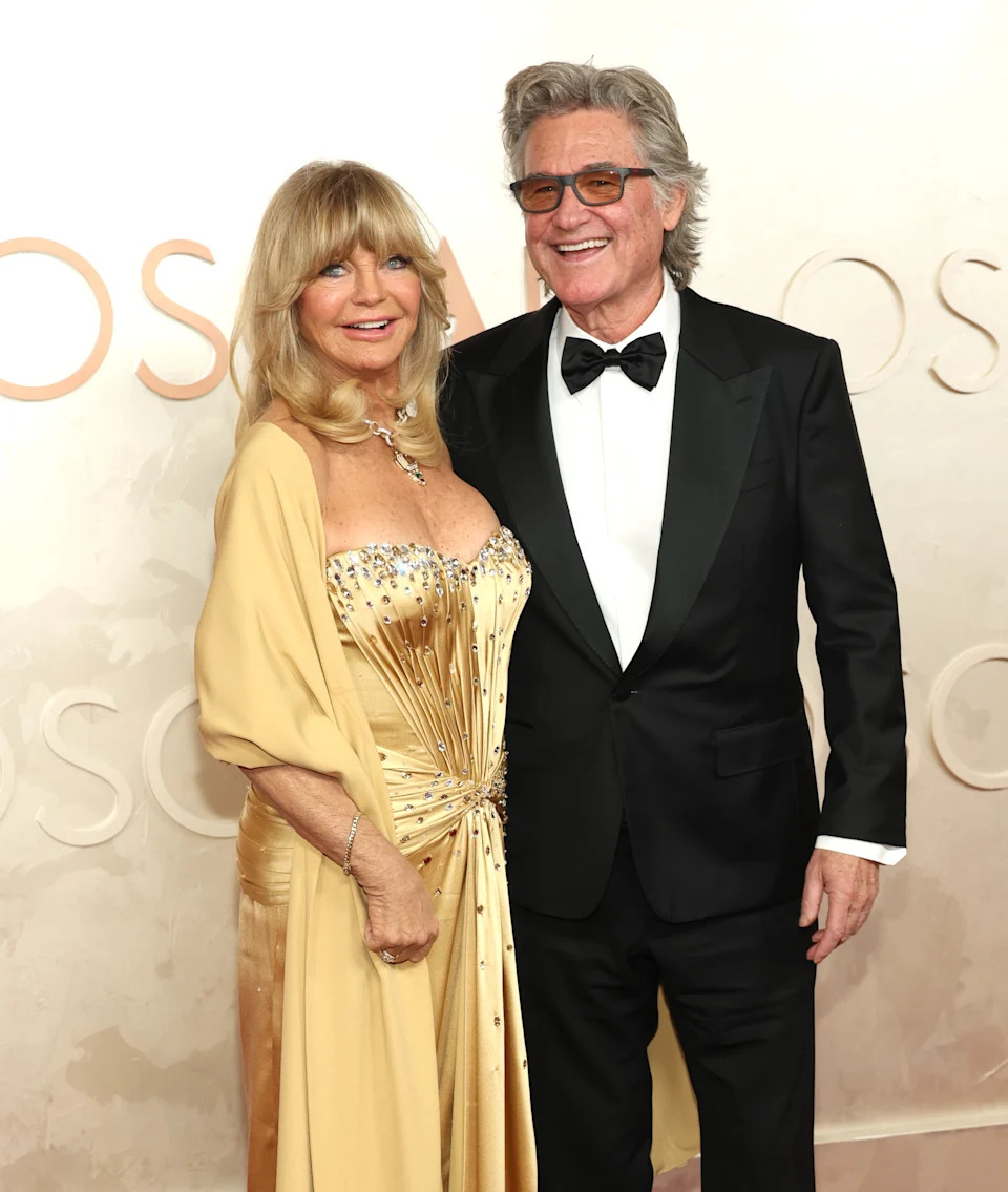 Goldie Hawn and Kurt Russell on a red carpet