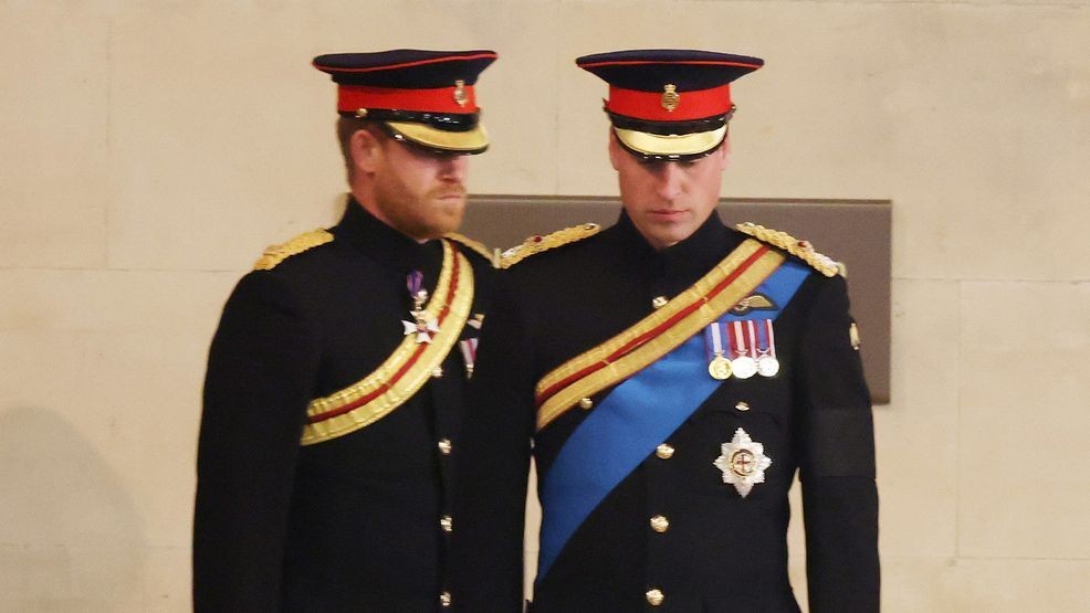 Princes William and Harry’s cousin found dead with gun near her body: report station icon