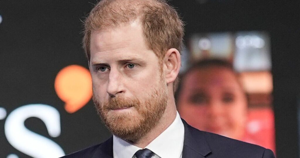 Prince Harry savaged for 'crawling back' to Royal Family | Royal | News