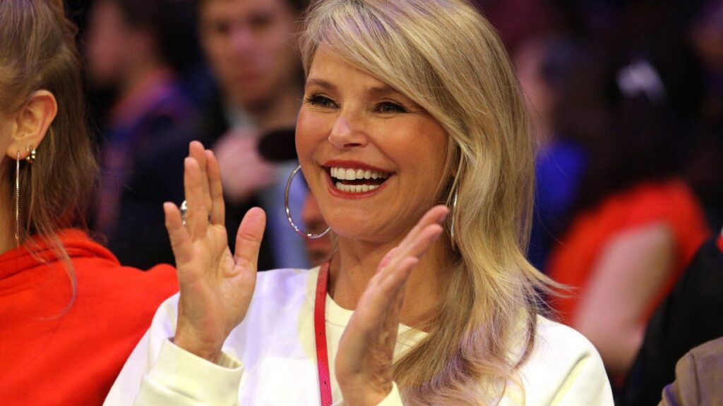 Christie Brinkley thinks marriage should be a 5-year commitment