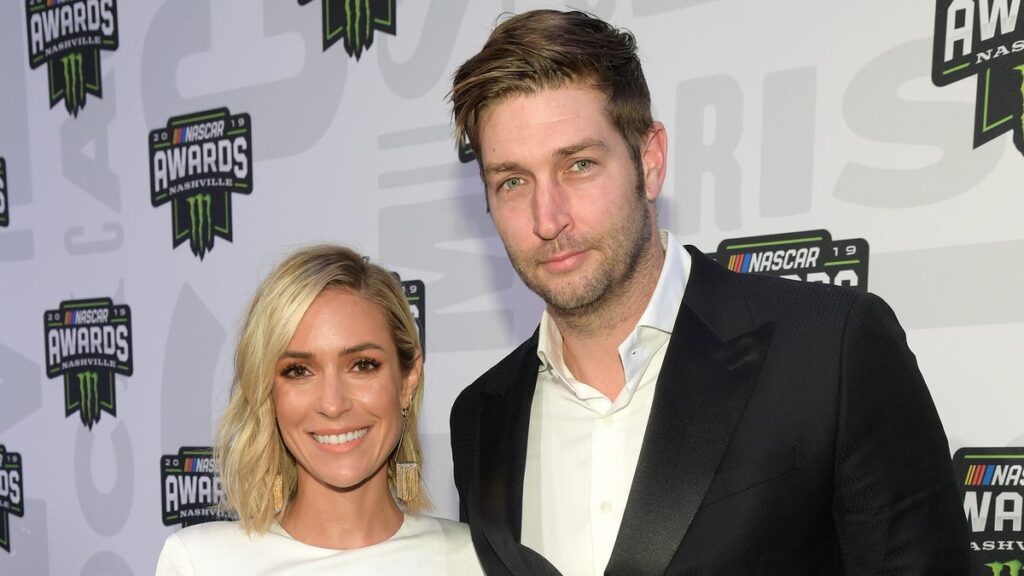 Jay Cutler denies Kristin Cavallari didn't receive money in divorce