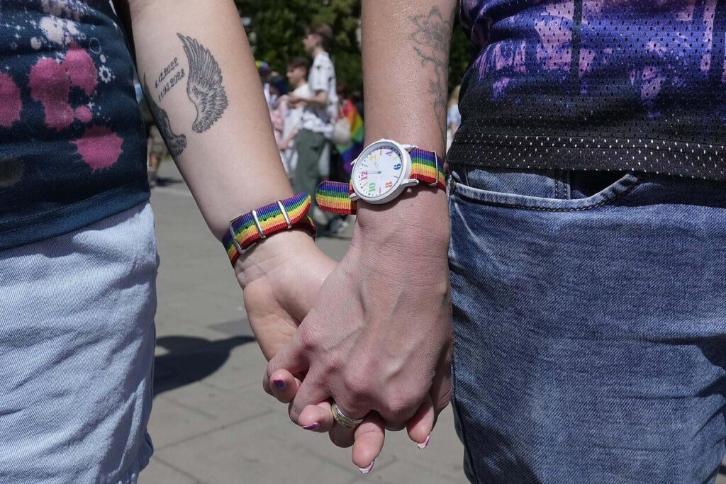Lithuanian court recognises same-sex couple as family for first time
