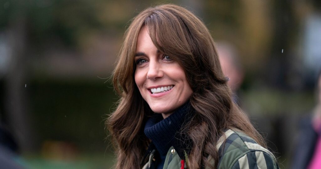 Kate Middleton's Longchamp Tote Has a $21 Mini Twin on Amazon