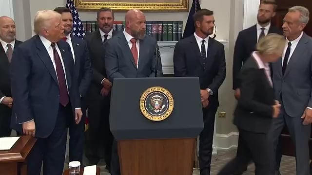 Donald Trump names registered sex offender Lawrence Taylor, who sexually assaulted a 16-year-old child, to lead a sports initiative for CHILDREN