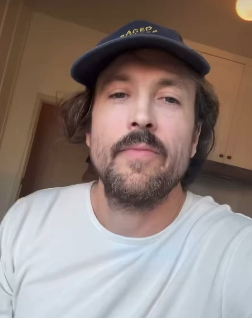 Alex Ebert of Edward Sharpe & The Magnetic Zeros defends “Home” after the internet declared it the worst song of all time.  He also calls out The Lumineers & Of Monsters And Men for deliberately copying his folk-pop style.