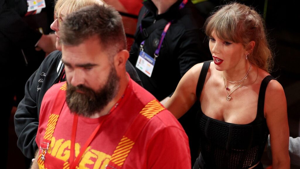Taylor Swift recalls Jason Kelce having 'moment' before meeting members of British royal family