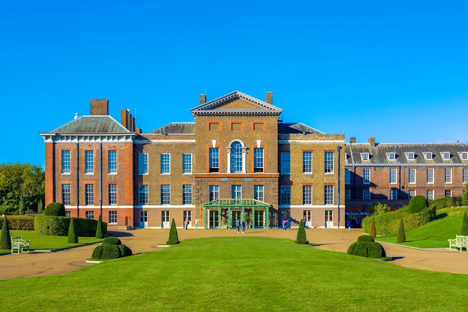 Breaking Down the Royal Family Properties Who Lives Where Ivy Cottage at Kensington Palace Eugenie 612643886