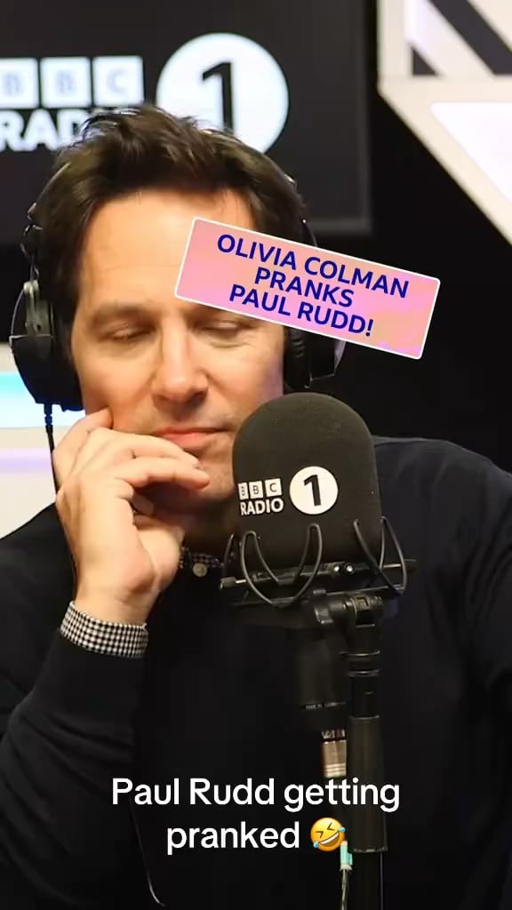Olivia Colman pranks Paul Rudd 🐜