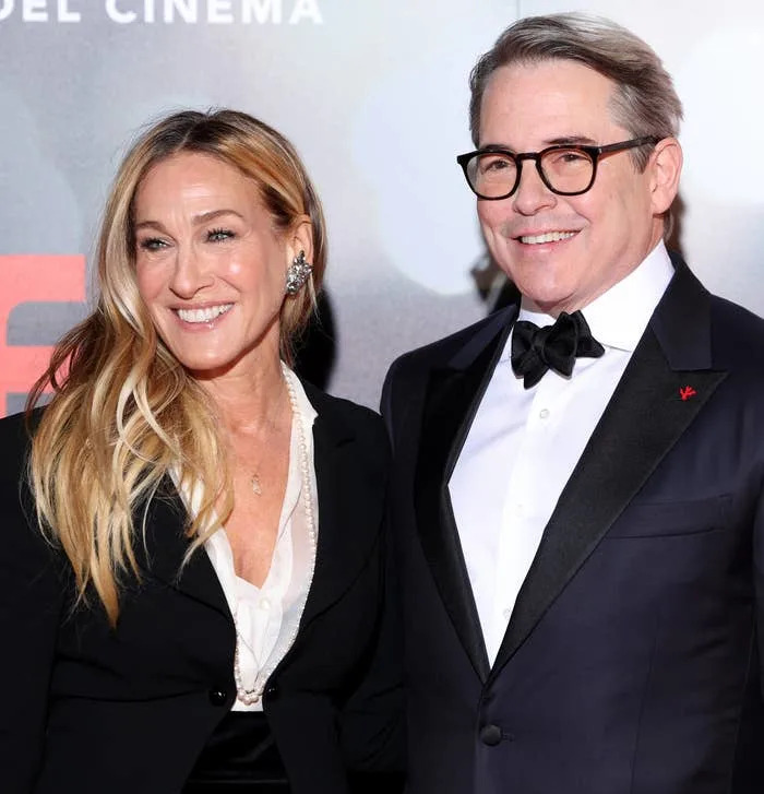 Sarah Jessica Parker and Matthew Broderick on a red carpet
