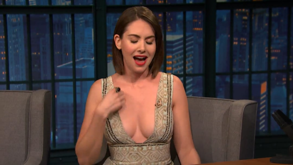 Alison Brie - Late Night with Seth Meyers 2017