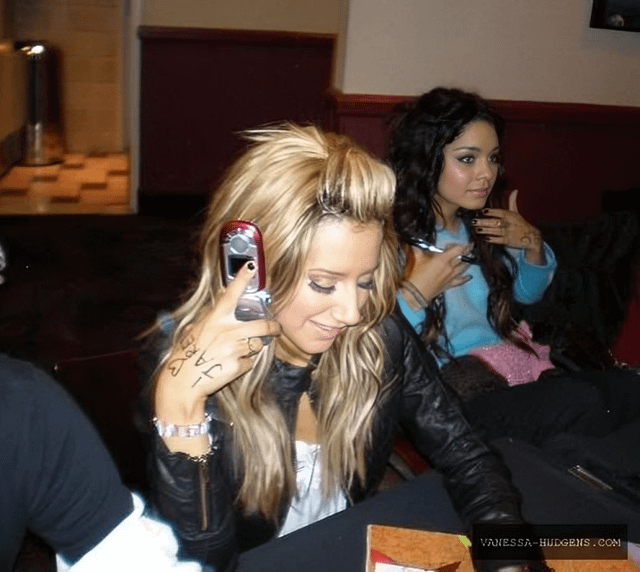 Behind the scenes of the 2000's Disney channel era