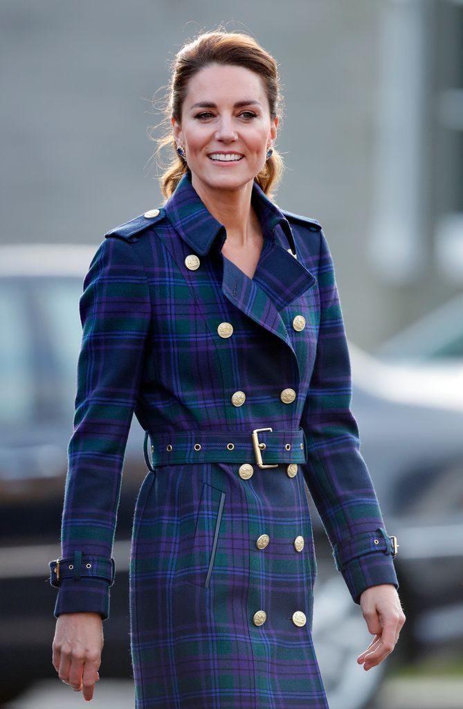 EDINBURGH, UNITED KINGDOM - MAY 26: (EMBARGOED FOR PUBLICATION IN UK NEWSPAPERS UNTIL 24 HOURS AFTER CREATE DATE AND TIME) Catherine, Duchess of Cambridge hosts a drive-in cinema screening of Disney's 'Cruella' for Scottish NHS workers at The Palace of Holyroodhouse on May 26, 2021 in Edinburgh, Scotland. (Photo by Max Mumby/Indigo - Pool/Getty Images)