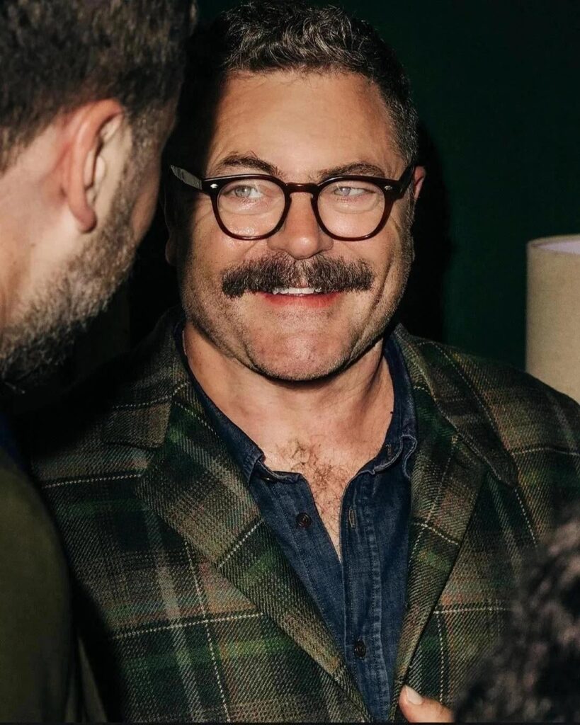 excuse me, i'd like to bring your attention to these recent pics of nick offerman sporting slutty little glasses