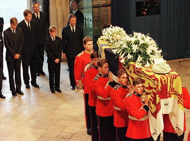 Diana's coffin enters  Westminster Abbey for the funeral service