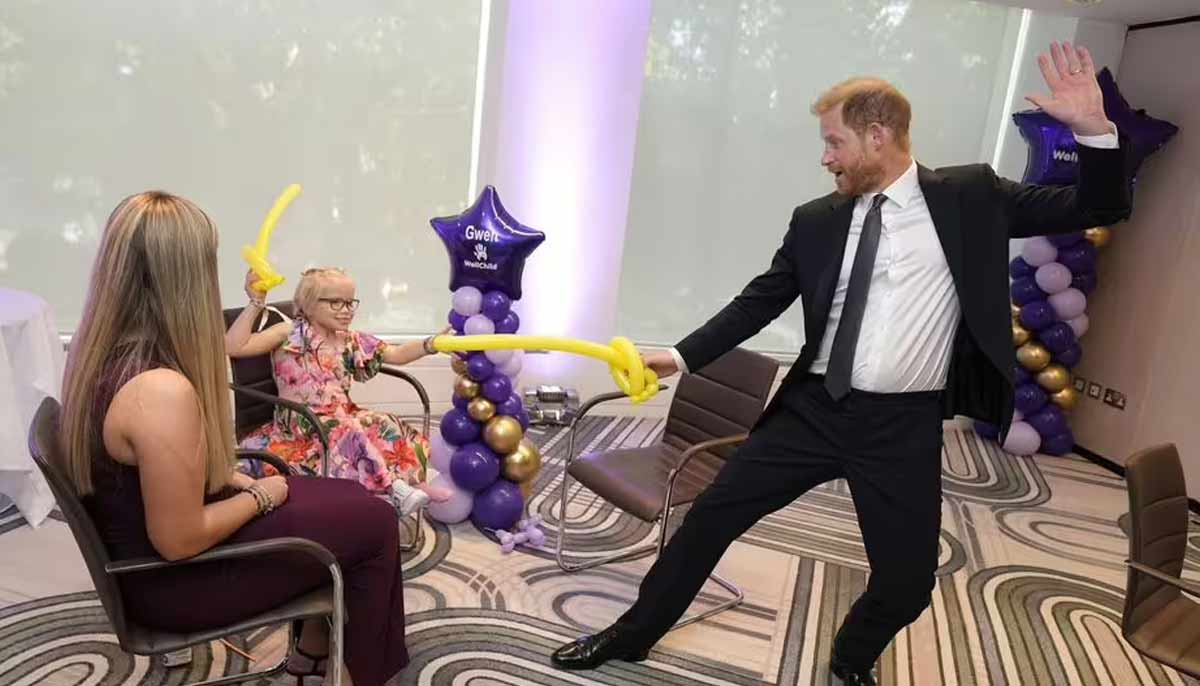 Prince Harry receives heros welcome in UK: First photo released
