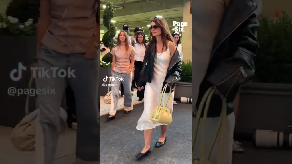 Katie Holmes was just spotted arriving to the 2025 US Open 🤎 🎾 #shorts Katie Holmes was just spotted arriving to the 2025 US Open 🤎 🎾 #shorts