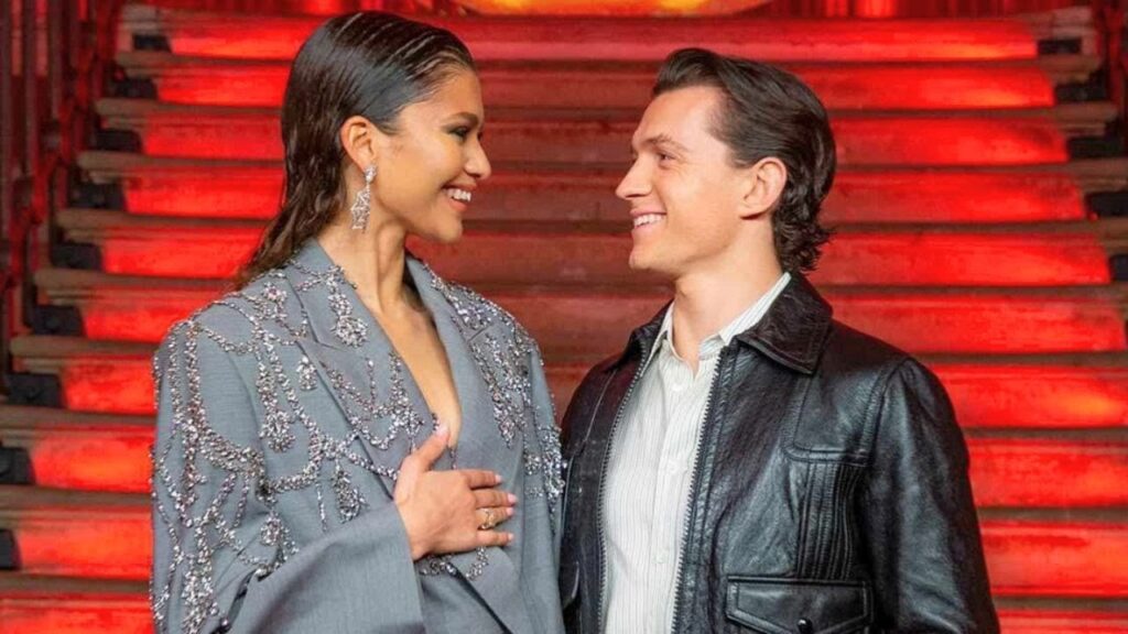 Tom Holland & Zendaya’s Most ADORABLE PDA Moments You Didn’t See! Tom Holland & Zendaya's Most ADORABLE PDA Moments You Didn't See!