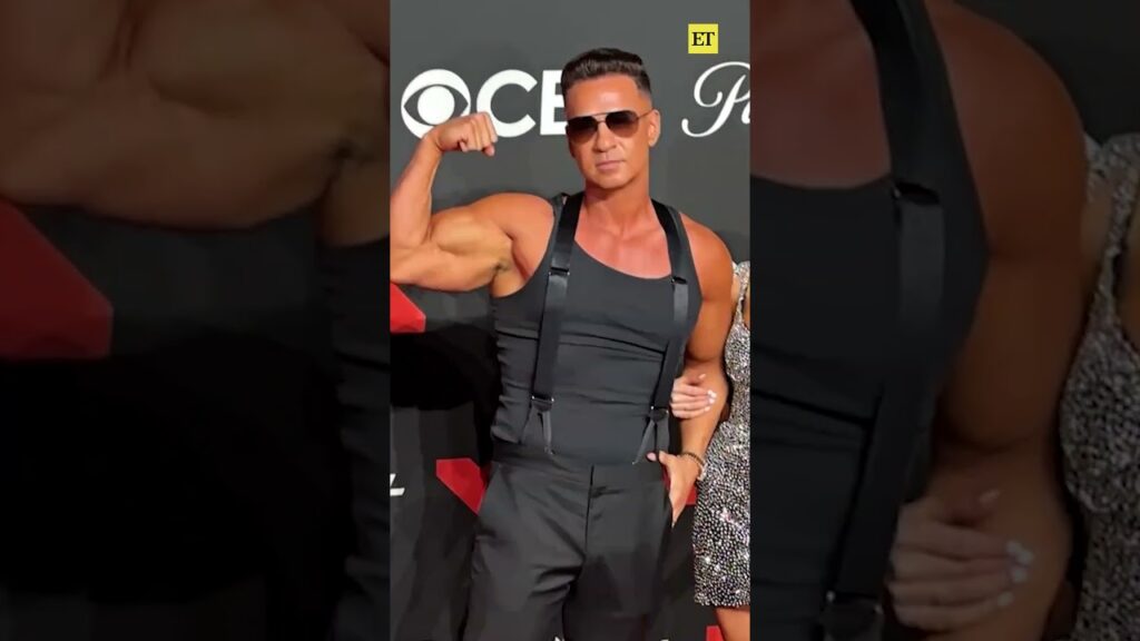 The cast of #jerseyshorefamilyvacation is bringing GTL to the #vmas 🔥 #jerseyshore The cast of #jerseyshorefamilyvacation is bringing GTL to the #vmas 🔥 #jerseyshore