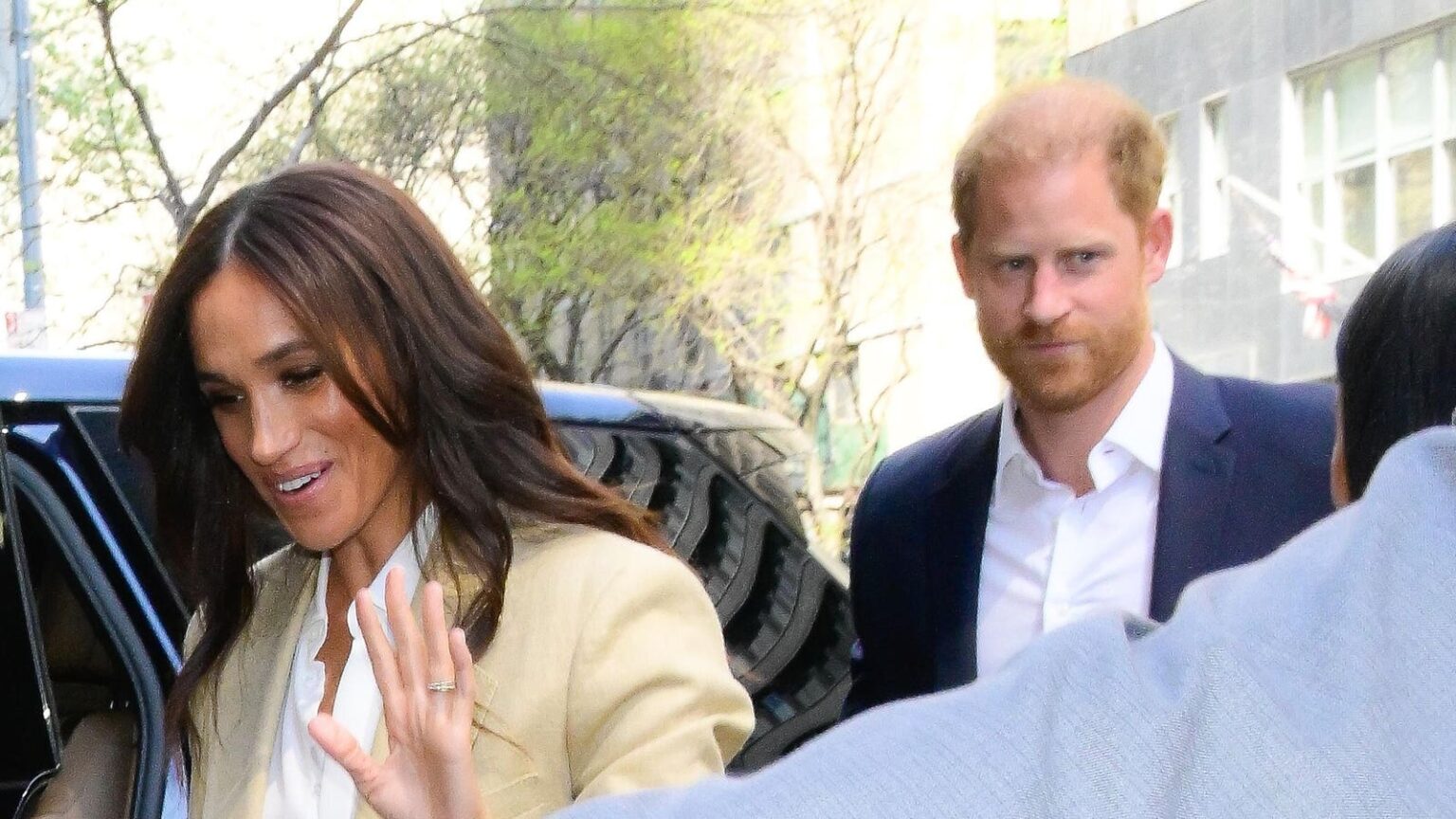 Netflix Re-Signs Prince Harry and Meghan Markle—But For Less Than Original Deal Netflix Re-Signs Prince Harry and Meghan Markle—But For Less Than Original Deal