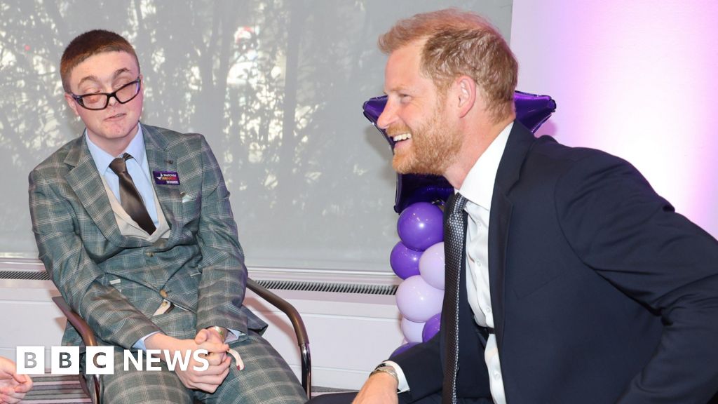 Award-winnning Oxted teenager Declan meets the Duke of Sussex Award-winnning Oxted teenager Declan meets the Duke of Sussex