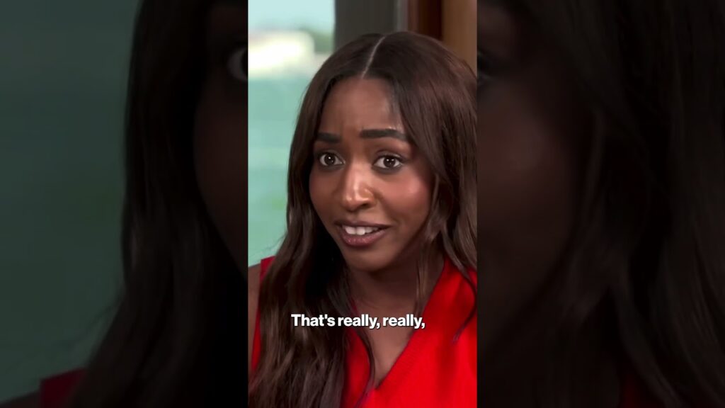 Ayo Edebiri goes VIRAL for response to interview with Julia Roberts, Andrew Garfield #shorts