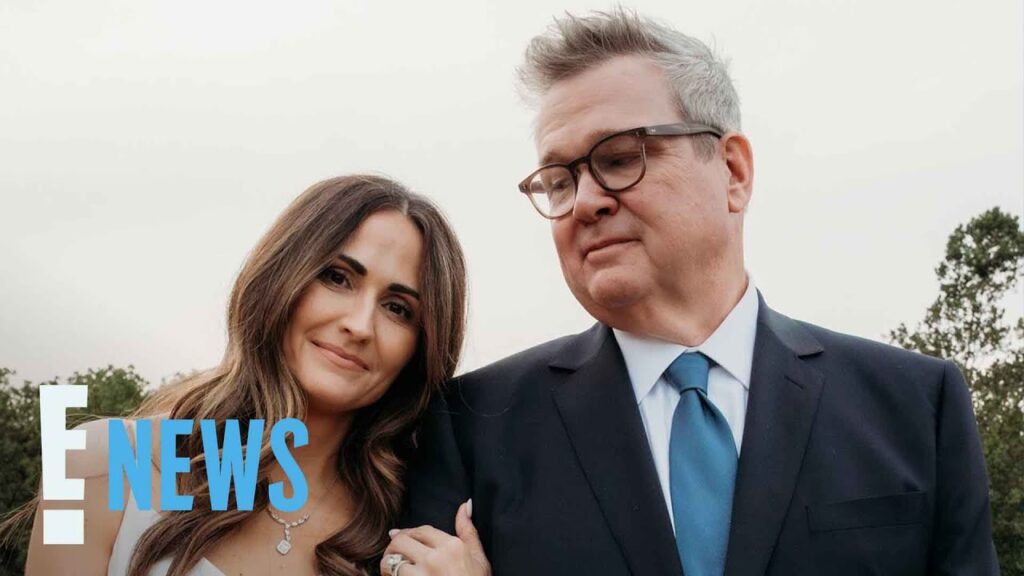 Eric Stonestreet Marries Lindsay Schweitzer, Modern Family Cast Reacts | E! News