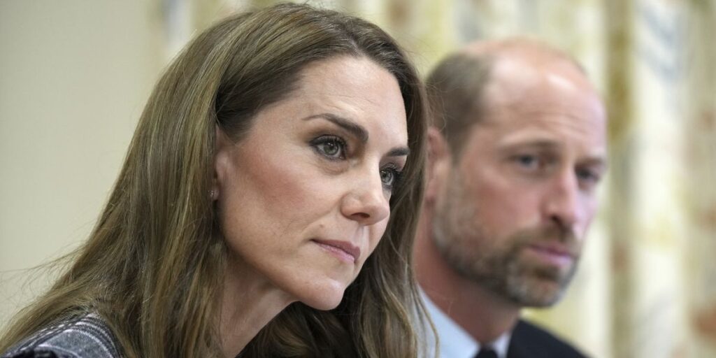 Kensington Palace ‘would have appeared foolish’ to Downing Street over Kate Middleton’s photo controversy Kensington Palace 'would have appeared foolish' to Downing Street over Kate Middleton's photo controversy