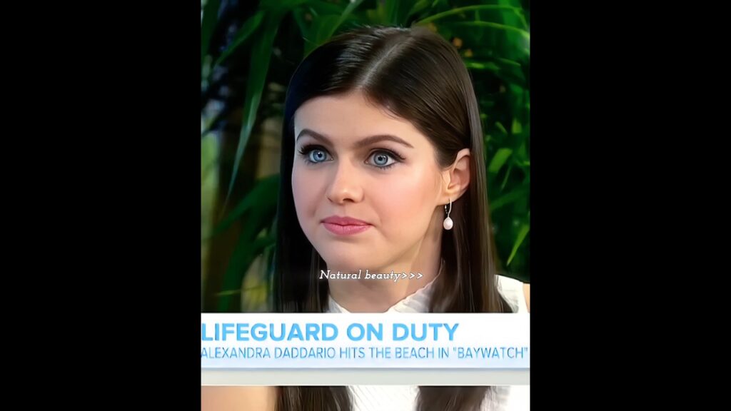 Blue eyes with dark hair is soo unreal 😻#blueeyes #beauty #alexandradaddario
