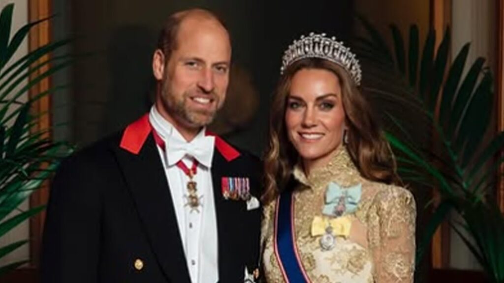 Prince William and Kate Look Like KING and QUEEN in Royal Outing