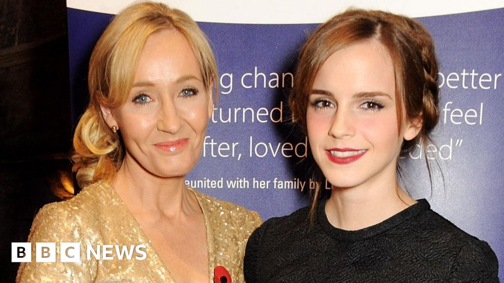 Emma Watson says she still loves JK Rowling despite rift over trans views Emma Watson says she still loves JK Rowling despite rift over trans views
