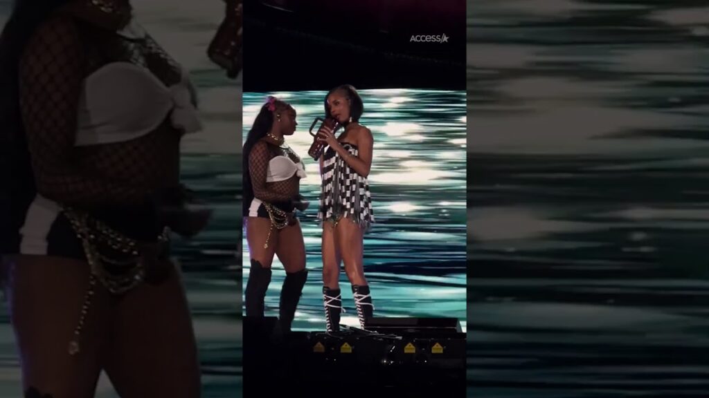 #Tyla paused her performance at #GlobalCitizenFestival to make sure a fan in the crowd was helped