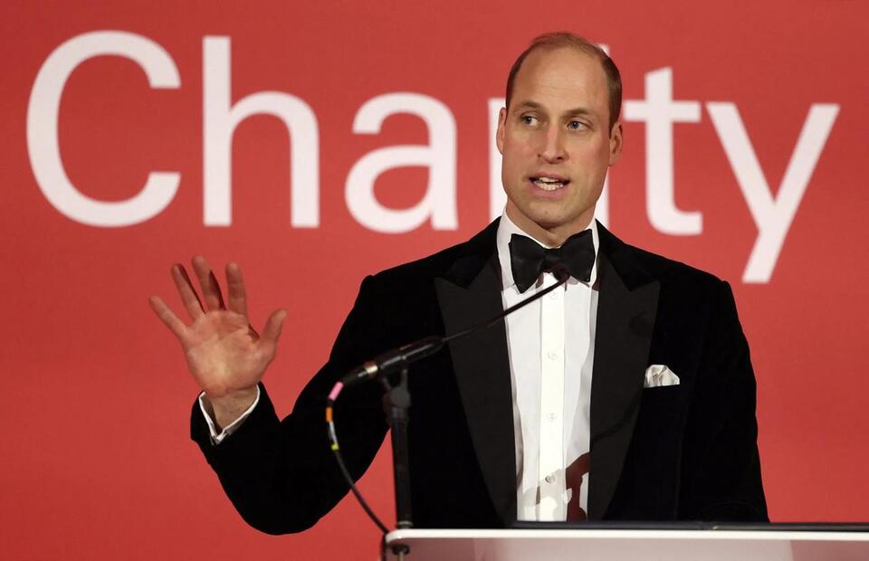 William 'avoiding' Harry for 'ruthlessly monetizing' royal family