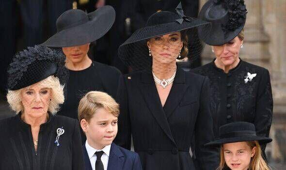 Princess Kate’s awkward seating moment with Meghan Markle as ‘feud’ rumors continue Princess Kate's awkward seating moment with Meghan Markle as 'feud' rumors continue