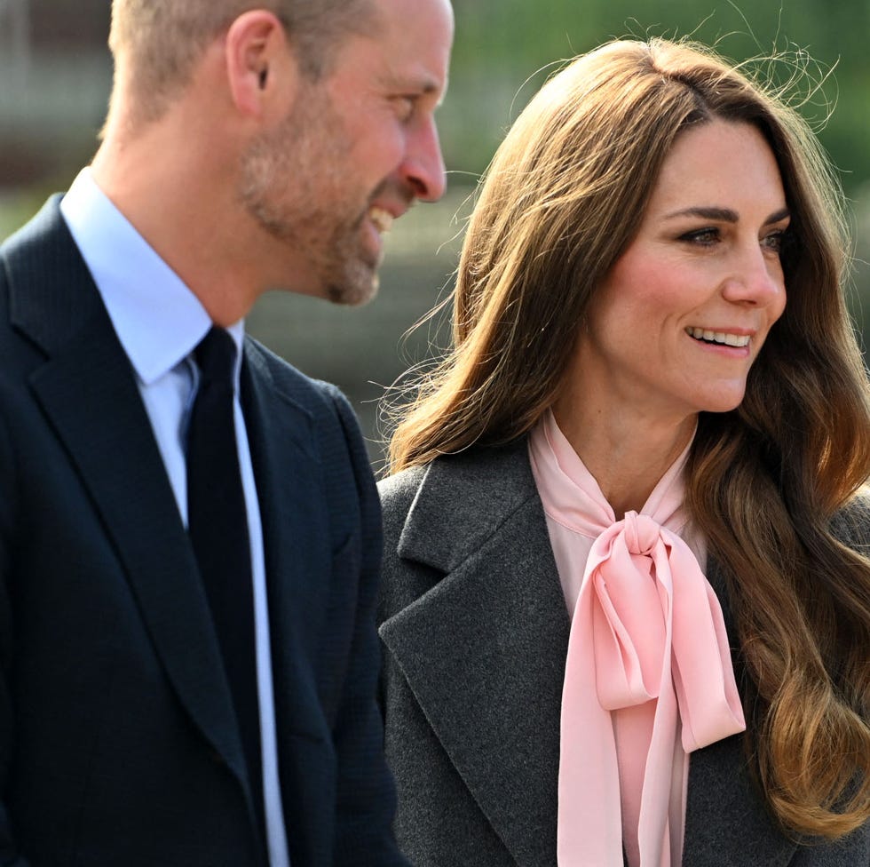 "It's a kick in the teeth": Prince William and Kate Middleton's new neighbours fume at royals' house plans britains catherine, princess of wales (r) together with britains prince william, prince of wales (l) visit the farnborough road infant and junior school, where elsie dot stancombe was a pupil, during a visit to southport in north west england on september 23, 2025