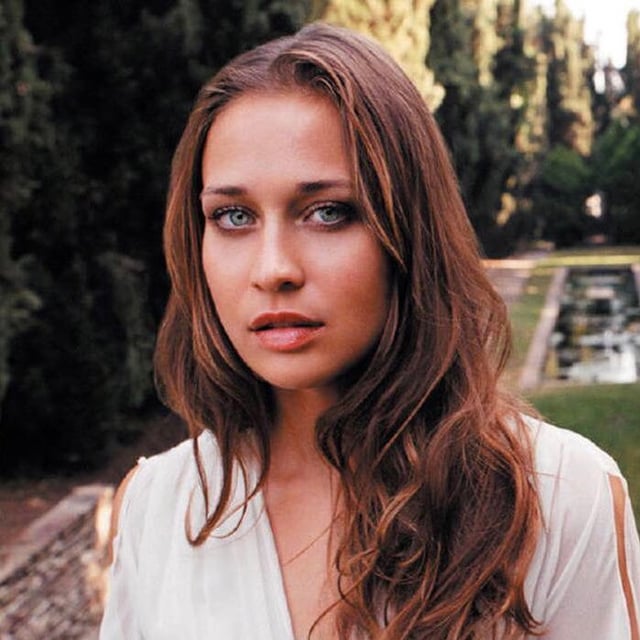 FIONA APPLE TURNS 48 TODAY! HAPPY BIRTHDAY