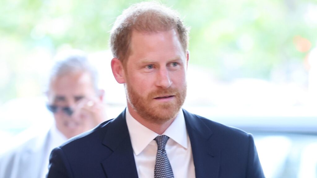 Prince Harry talks ‘challenging’ sibling relationship Prince Harry talks 'challenging' sibling relationship
