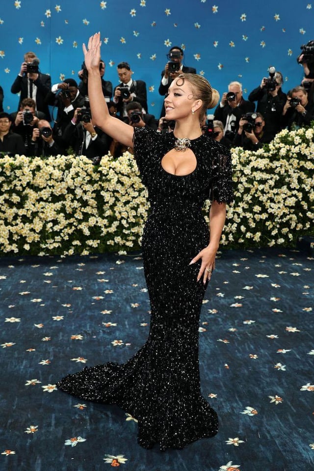 Sydney Sweeney at the Met Gala 2025