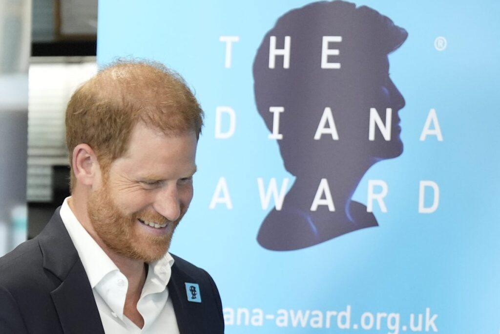 Harry brings UK stay to a close with Diana Award visit day after King reunion