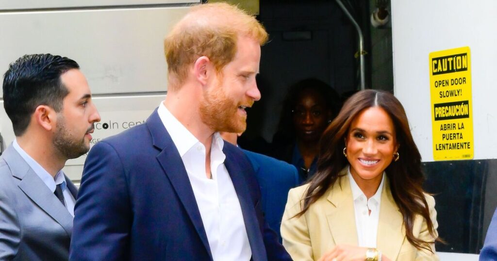 Royal Family LIVE: Meghan and Harry branded 'bad news' as expert hits out at King meeting | Royal | News