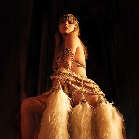 Mert Alas, Marcus Piggott & TAS Rights Management Taylor Swift on 'The Crowd Is Your King' vinyl cover