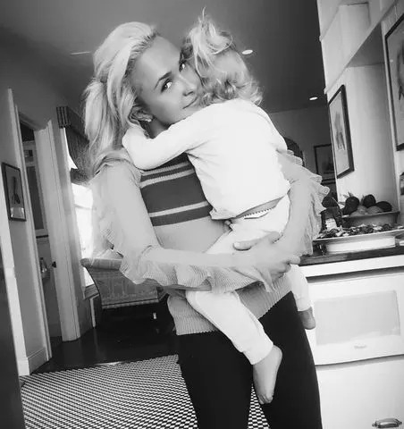 Hayden Panettiere/X Hayden Panettiere and her daughter Kaya in 2017