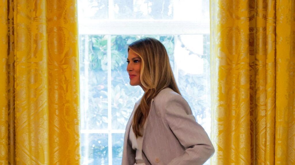 Melania Trump returns to White House duties after 2 months