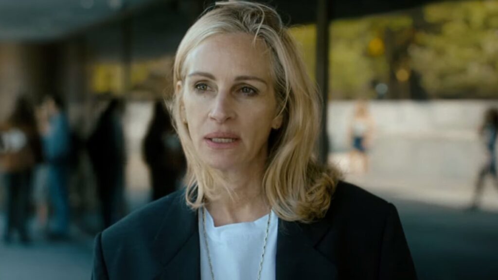 Julia Roberts breaks down in tears over co-star's comments
